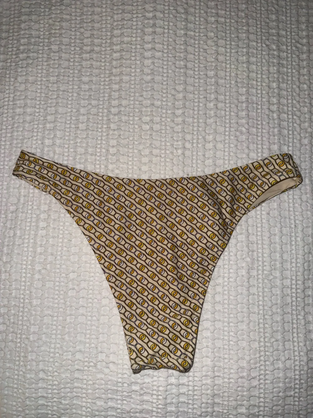 NWOT Monday Swimwear Byron Bottom size large bikini yellow and gold chain